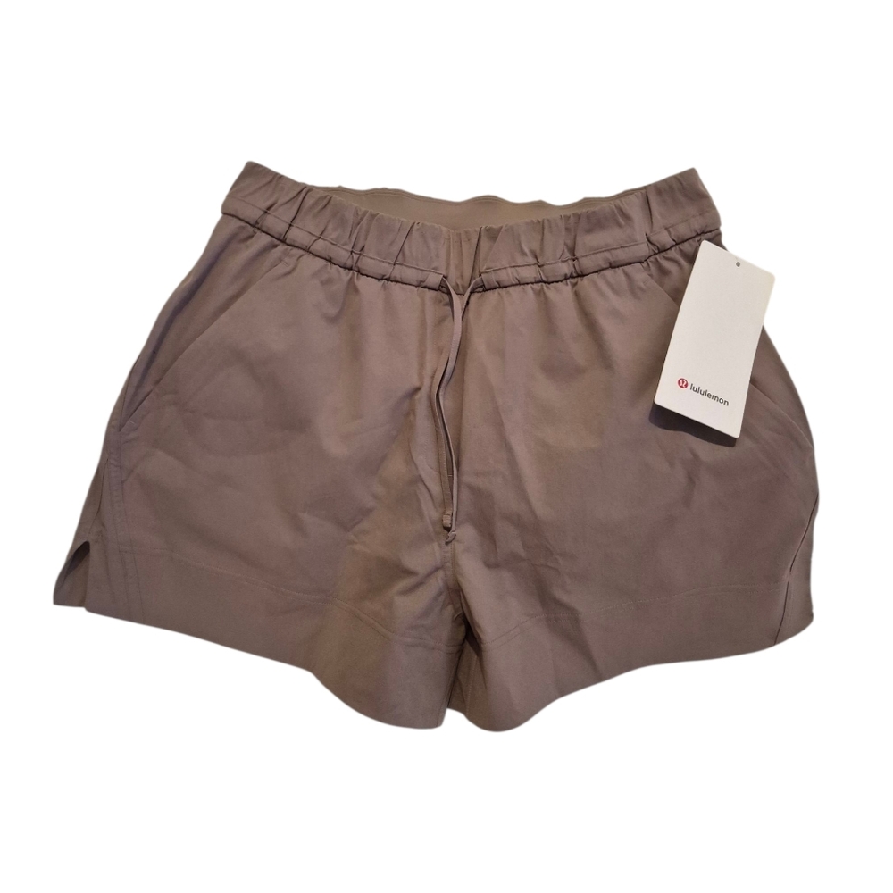 Lululemon Cinchable HR Woven Shorts - Picture 3 of 12